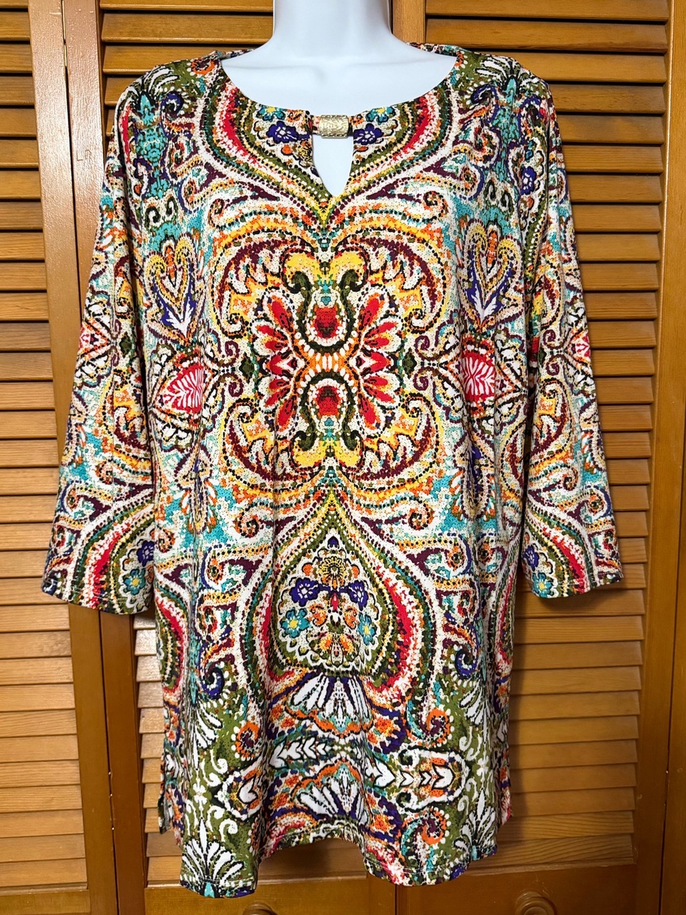 Peck & Peck Multicolor Paisley Keyhole Tunic with stretch 3/4 sleeves size L